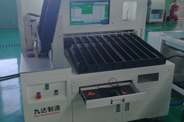 18650 自动扫码测试分选与数据统计设备